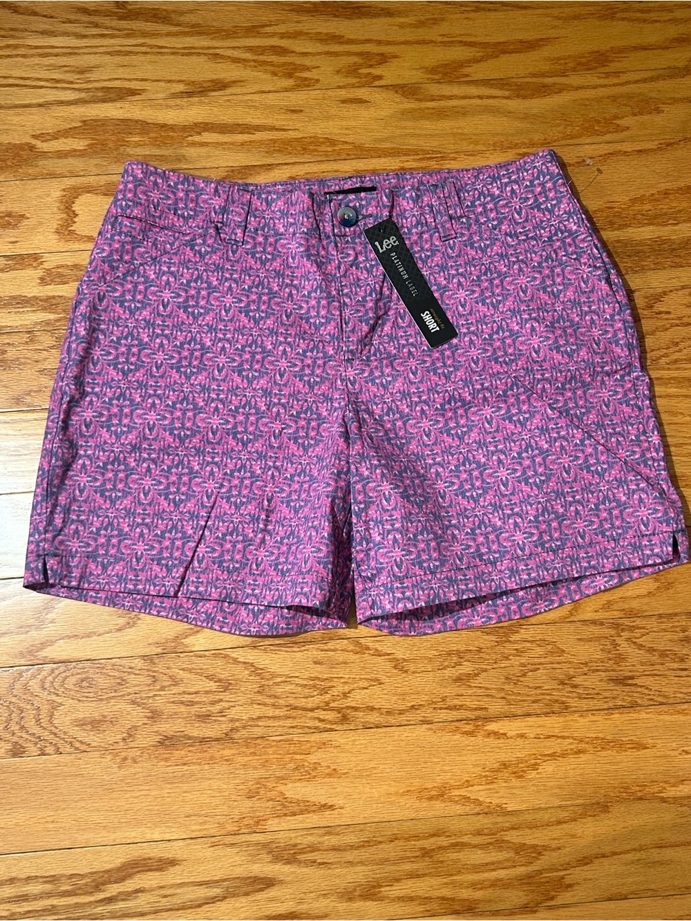 Lee Pink Floral-Patterned Women's Bermuda Shorts